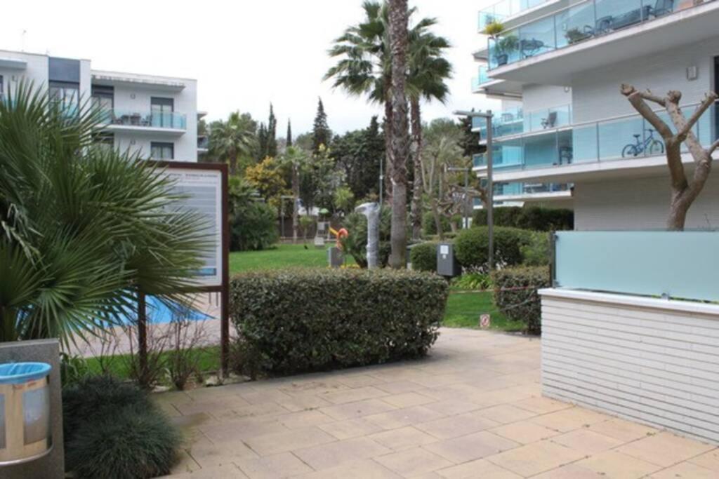 Apartamento Con Piscina Y Parking En Lloret De Mar Daire Dış mekan fotoğraf