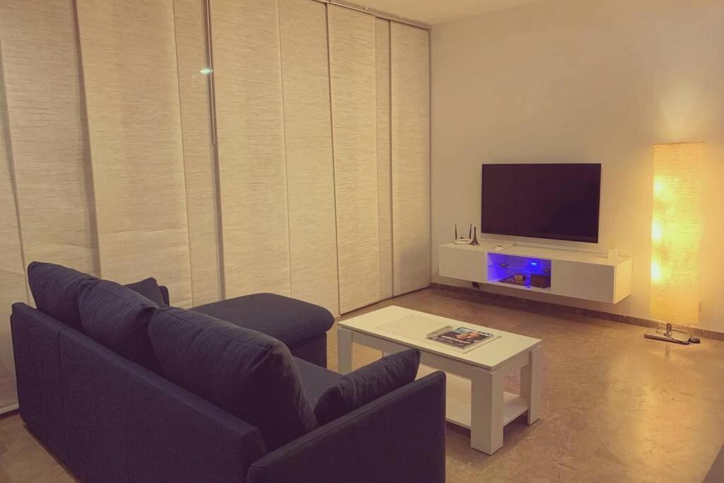 Apartamento Con Piscina Y Parking En Lloret De Mar Daire Dış mekan fotoğraf