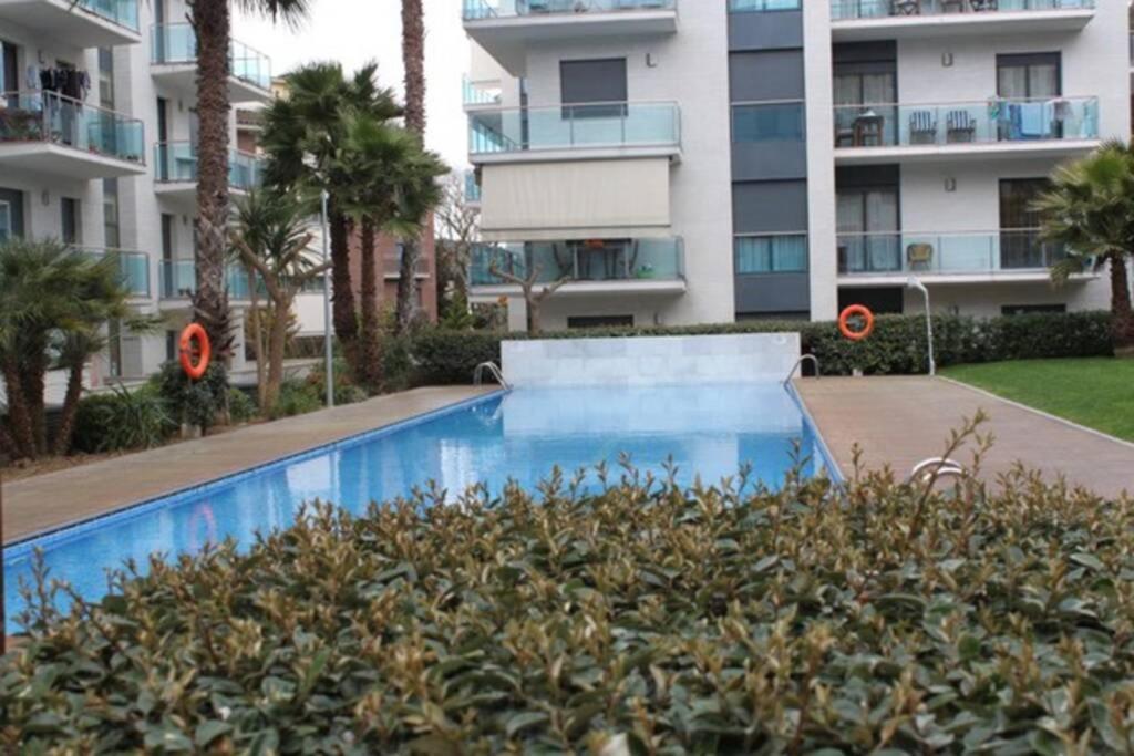 Apartamento Con Piscina Y Parking En Lloret De Mar Daire Dış mekan fotoğraf