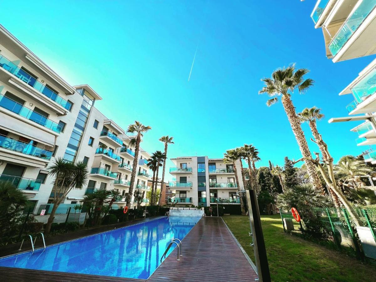 Apartamento Con Piscina Y Parking En Lloret De Mar Daire Dış mekan fotoğraf